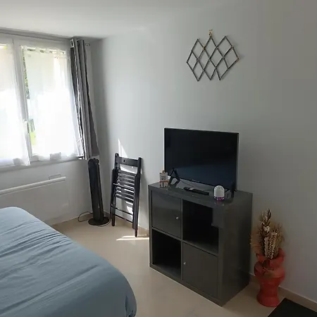 Studio Proche Rer 200m Et Aeroport Orly 20 Min Villeneuve-le-Roi